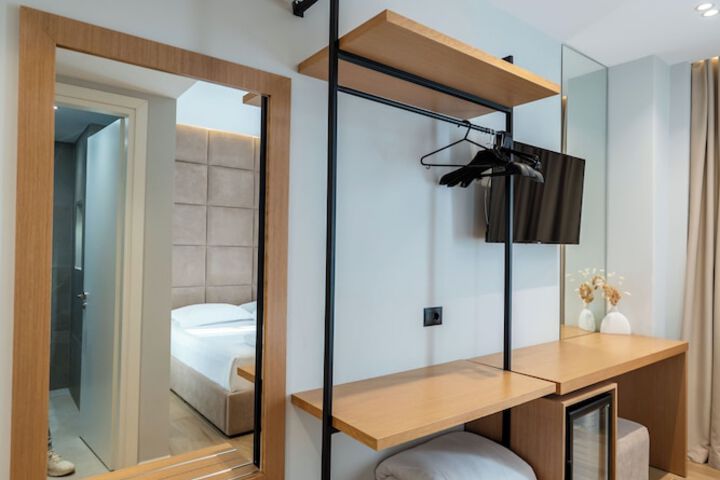 Room 18 of 72