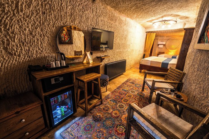 Room 30 of 99