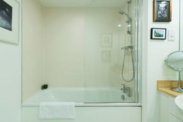 Room 3 of 19
