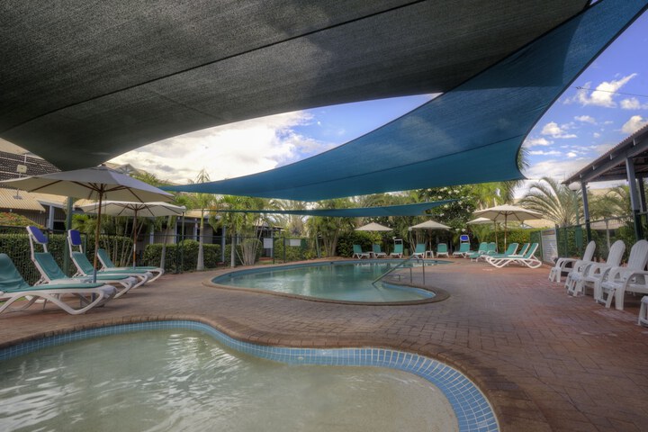Hotel Pool