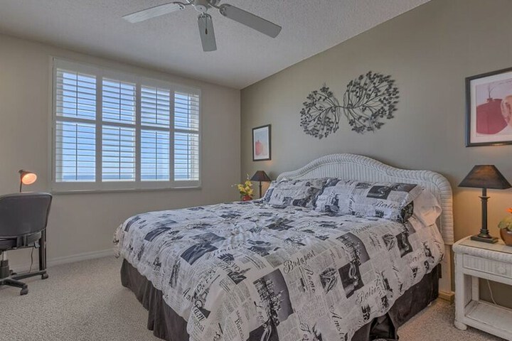 Room 2 of 5