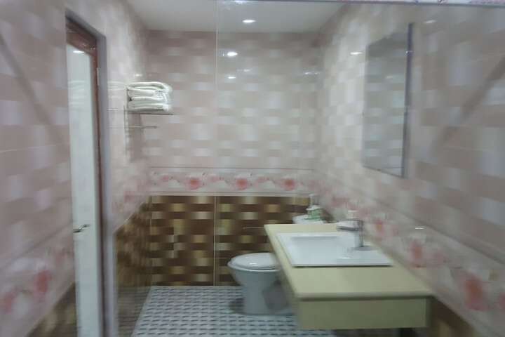 Room 34 of 44