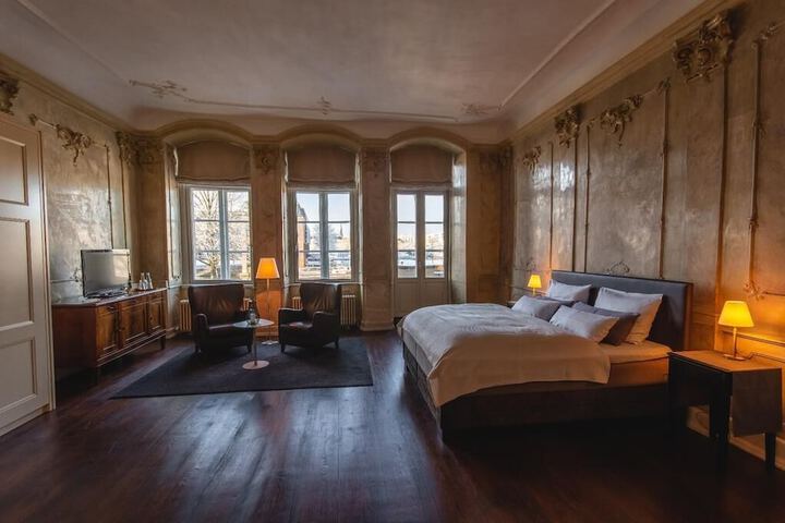 Room 7 of 54