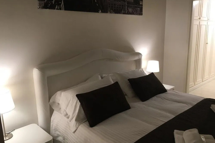 Room 2 of 15