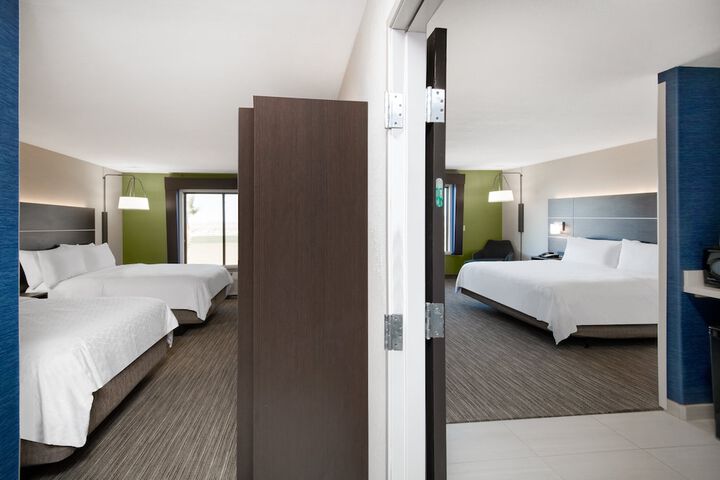 Room 5 of 47