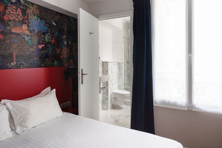 Room 21 of 69