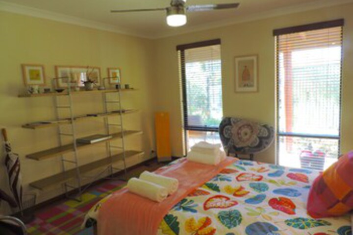 Room 15 of 18