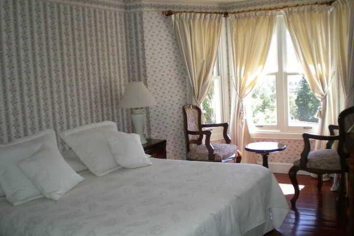 CHATEAU DEL CERRO