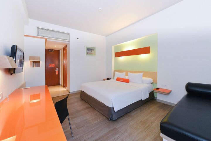 Room 5 of 24