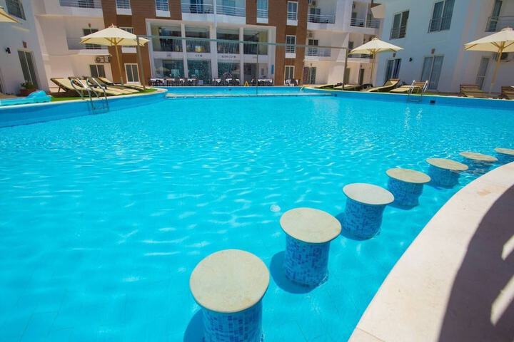 Pool 14 of 22