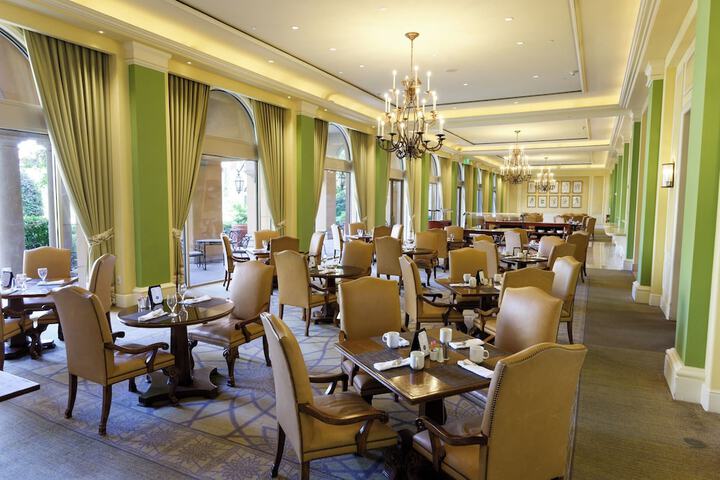 Dining 44 of 78