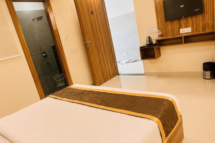 Room 7 of 41