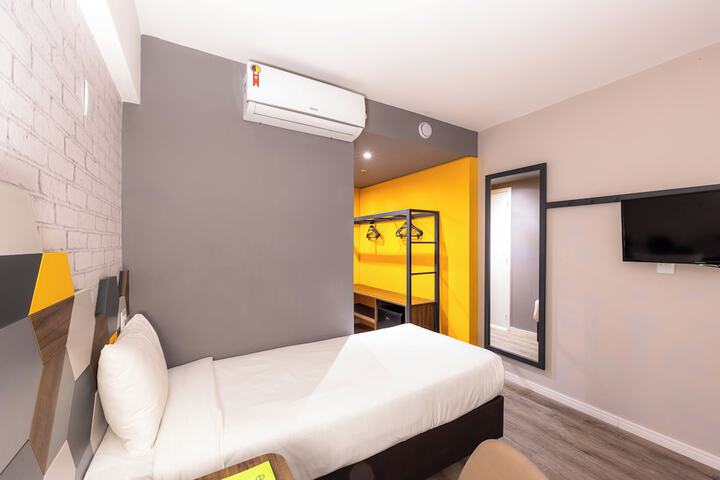 Room 5 of 47