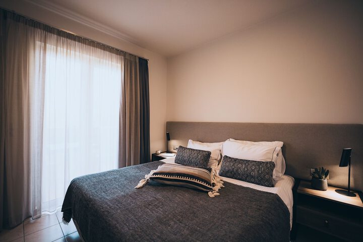 Room 13 of 48