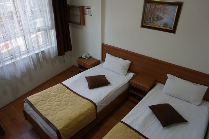 Room 13 of 49