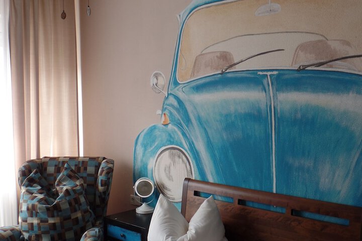 Room 9 of 43