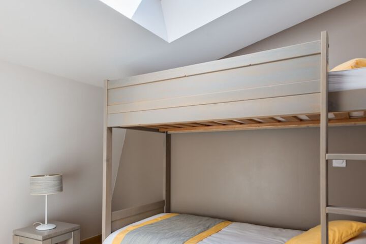Room 6 of 29