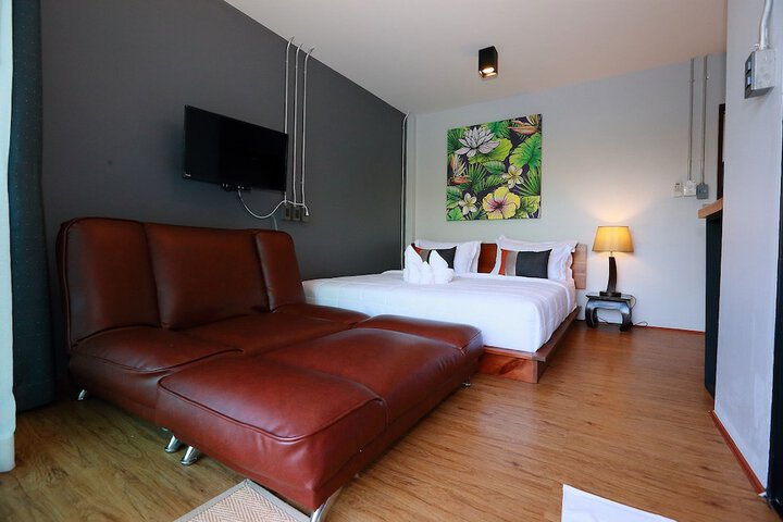 Room 10 of 39