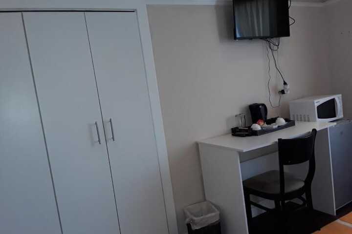 Room 8 of 31