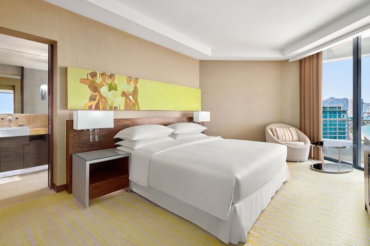 Room 30 of 131