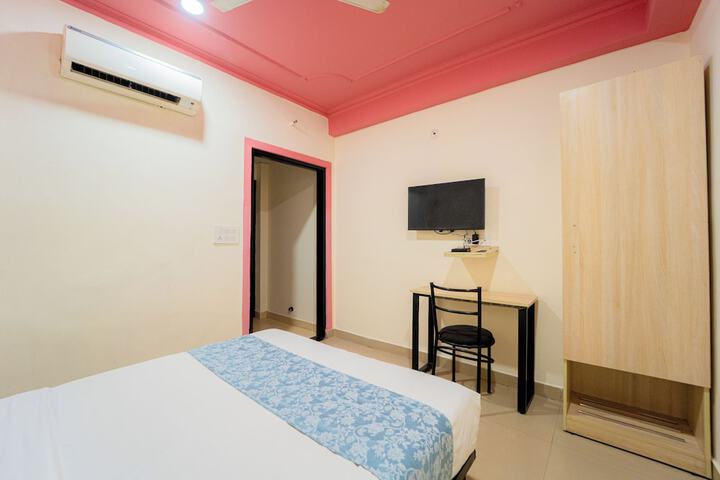 Room 21 of 25