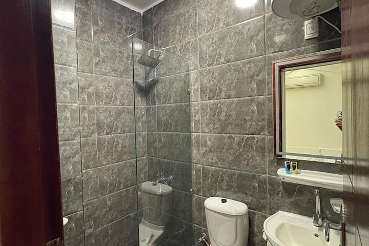 Room 14 of 23