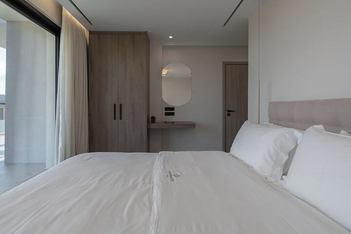 Room 13 of 72