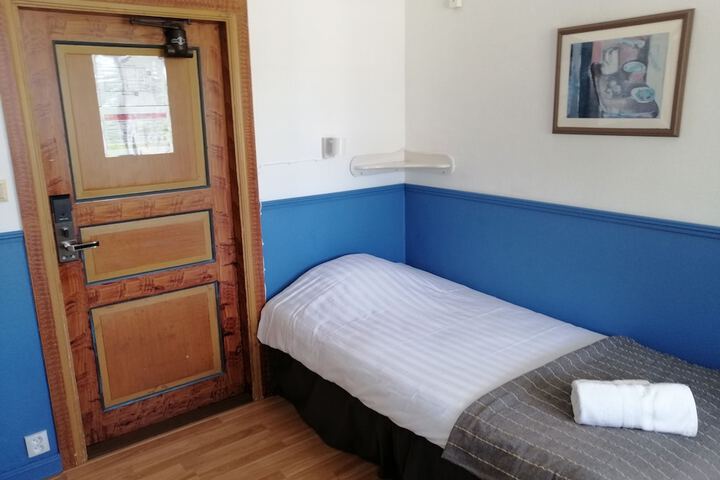 Room 9 of 45
