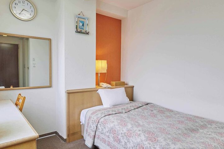 Room 20 of 80