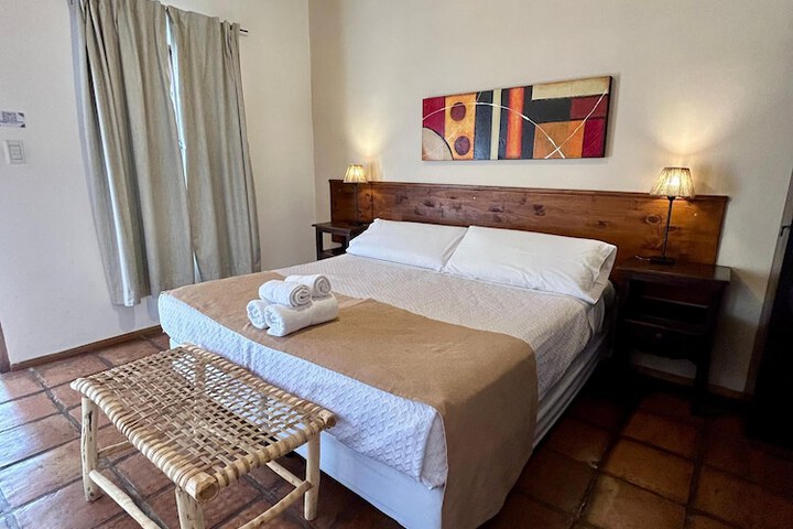 Room 8 of 28