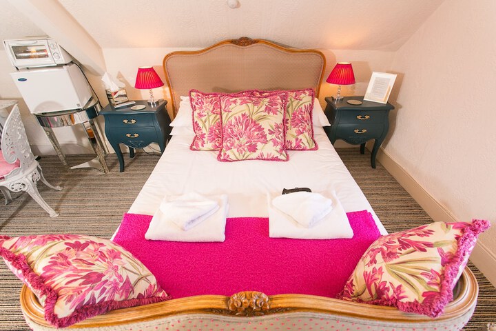 Room 21 of 250