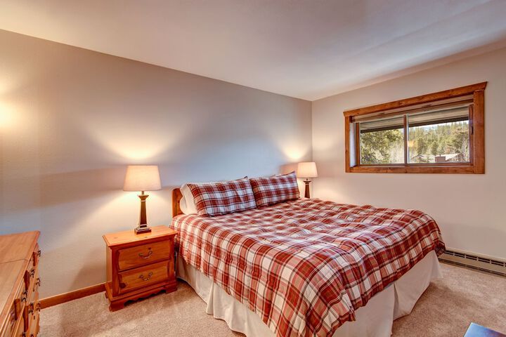 Room 3 of 20