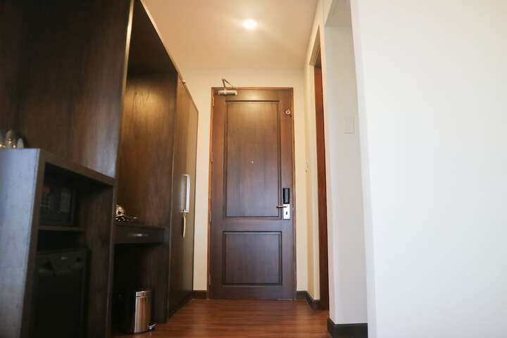 Room 21 of 57