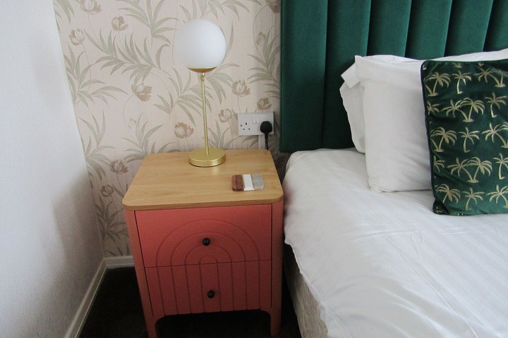 Room 62 of 67