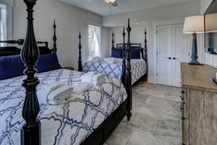 Room 26 of 30