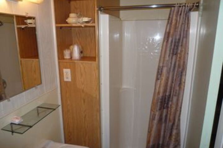 Room 10 of 48