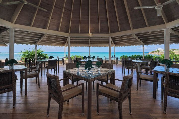 Dining 44 of 57