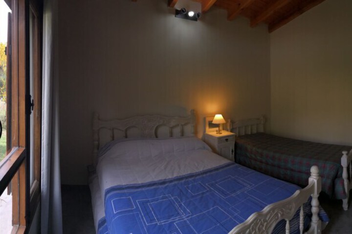 Room 8 of 33