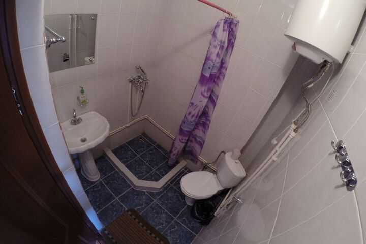 Room 33 of 37