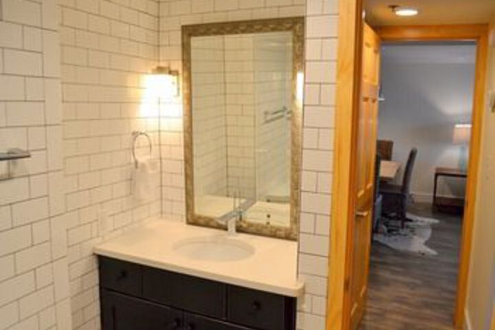 Room 5 of 26