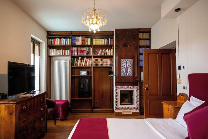 Room 26 of 64