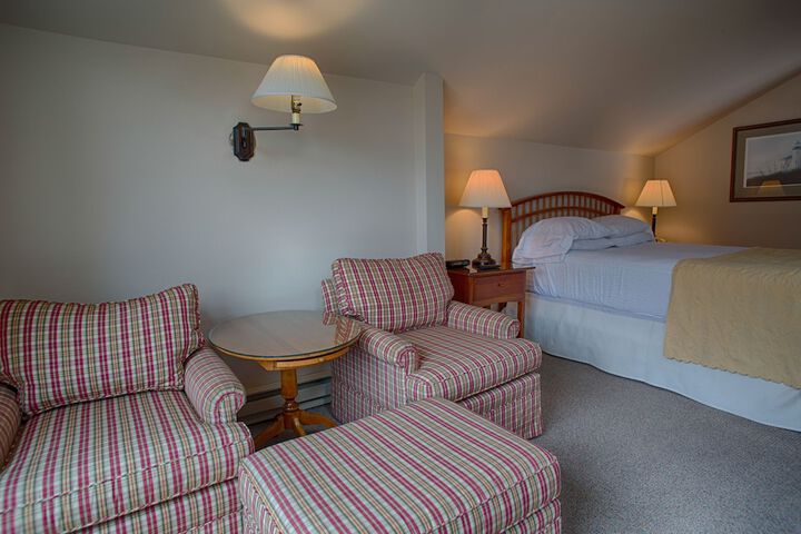 Room 26 of 231