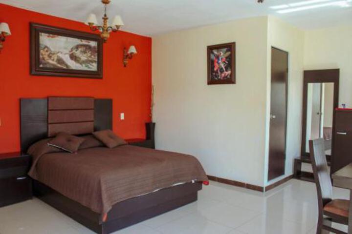 Hotel Colonial San Miguel