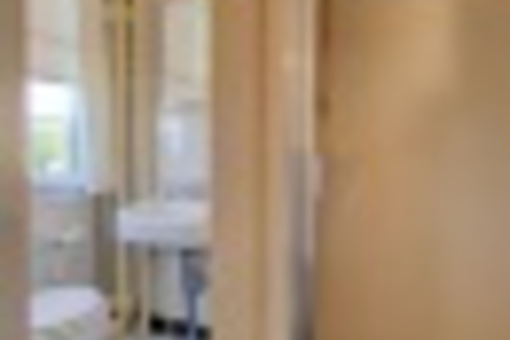 Room 220 of 408