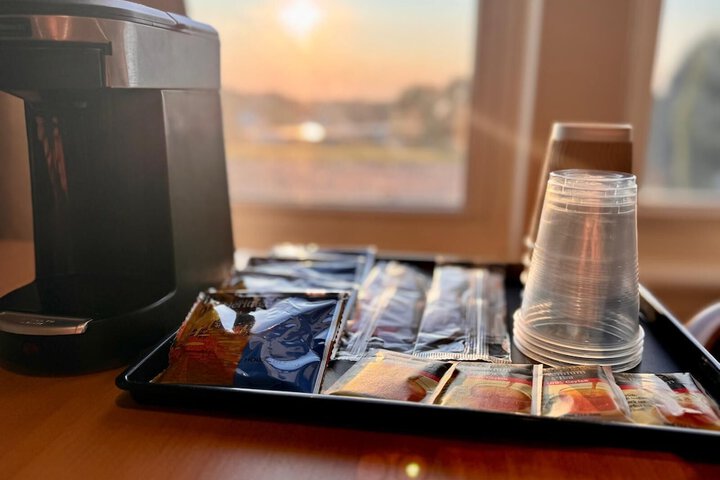 Breakfast/Coffee Service 40 of 117
