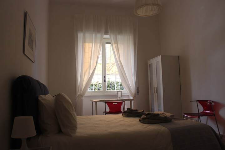 Room 22 of 40