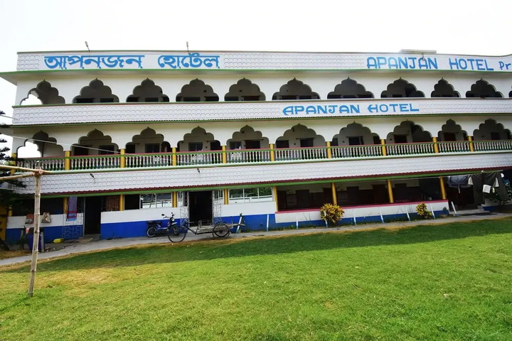 SPOT ON 43674 Apanjan Hotel