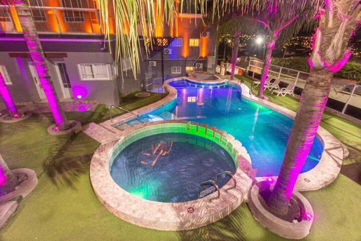 Pool 13 of 16
