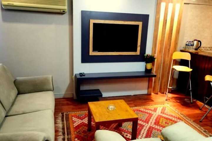 Room 12 of 33