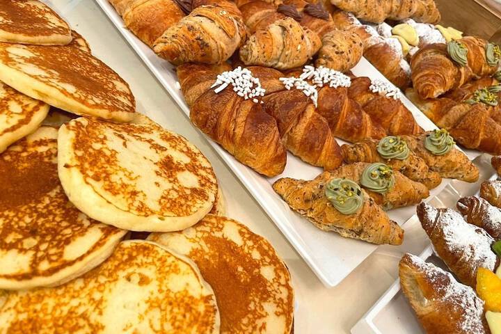 Breakfast/Coffee Service 50 of 62